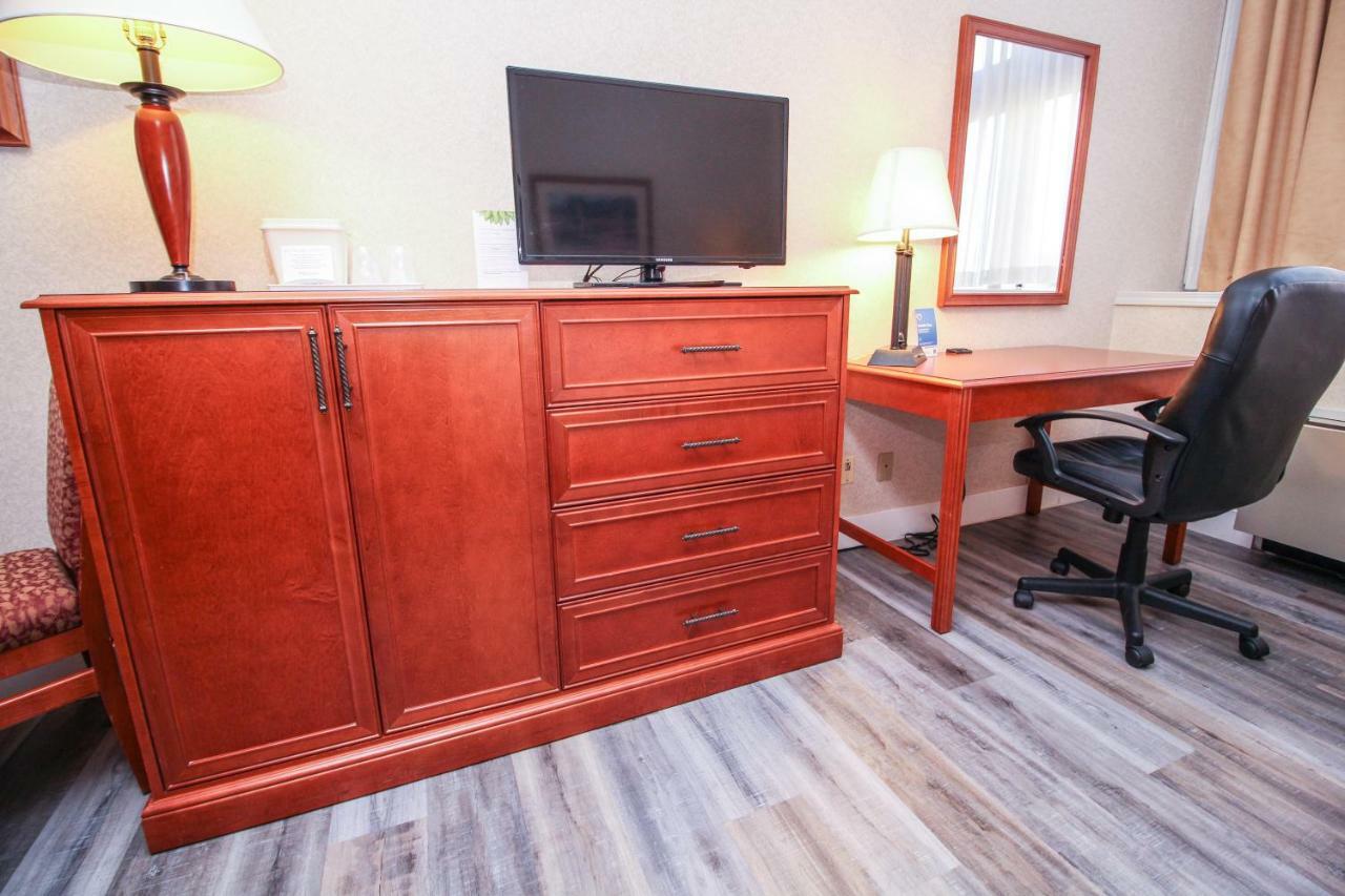Comfort Inn & Suites Victoria Exteriör bild